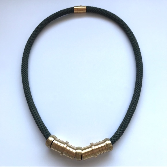 Olive green rope necklace - Multiple ways to wear - Picture 4 of 14